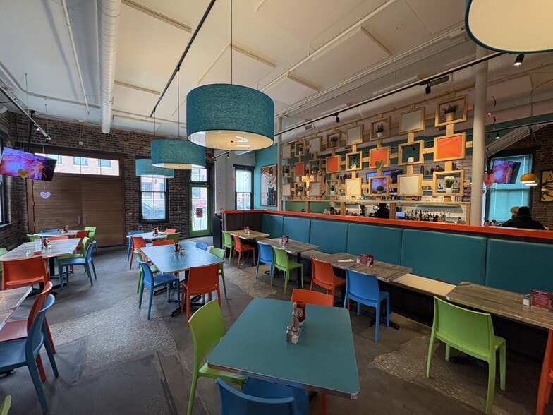 More Photos Of 212 E 3rd St, Des Moines General Retail For Sale