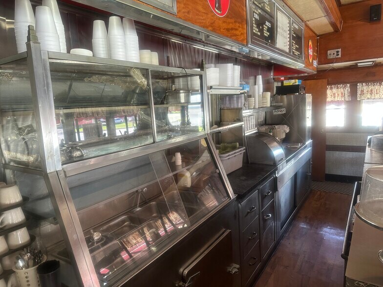 More Photos Of 189 E Lancaster Ave, Malvern Restaurant For Lease