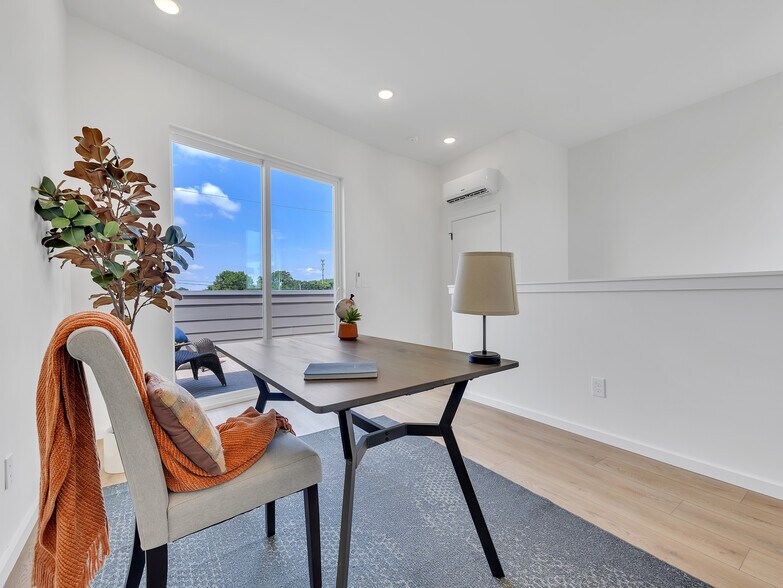 More Photos Of 1602 N Central St, Knoxville Apartments For Sale