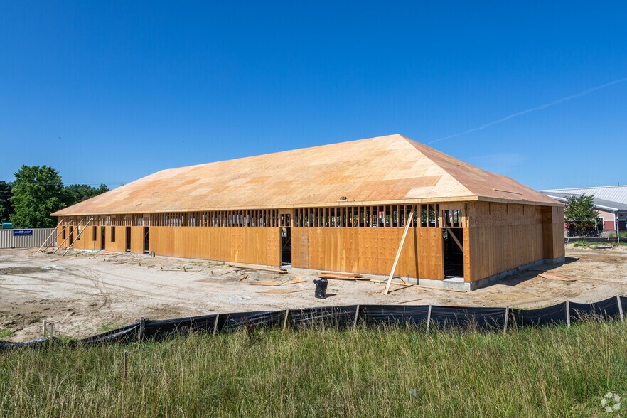 More Photos Of Fallon Ave & Jet Dr, Seaford Medical For Lease