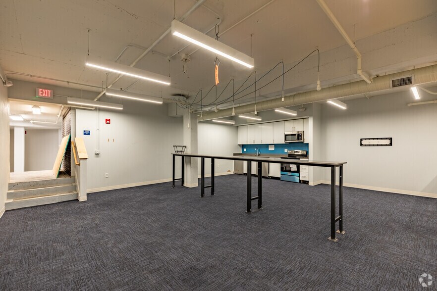 More Photos Of 5220 Troost Ave, Kansas City Apartments For Lease