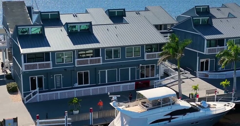 Primary Photo Of 1200 W Retta Esplanade, Punta Gorda Hotel For Sale