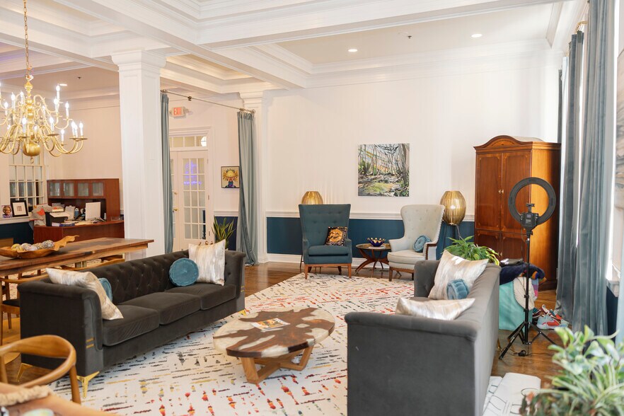 More Photos Of 119 Ridley Ave, Lagrange Office For Sale