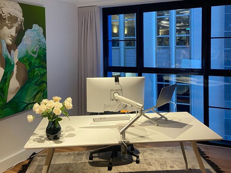 More Photos Of 3-5 Hosking Pl, Sydney Apartments For Lease
