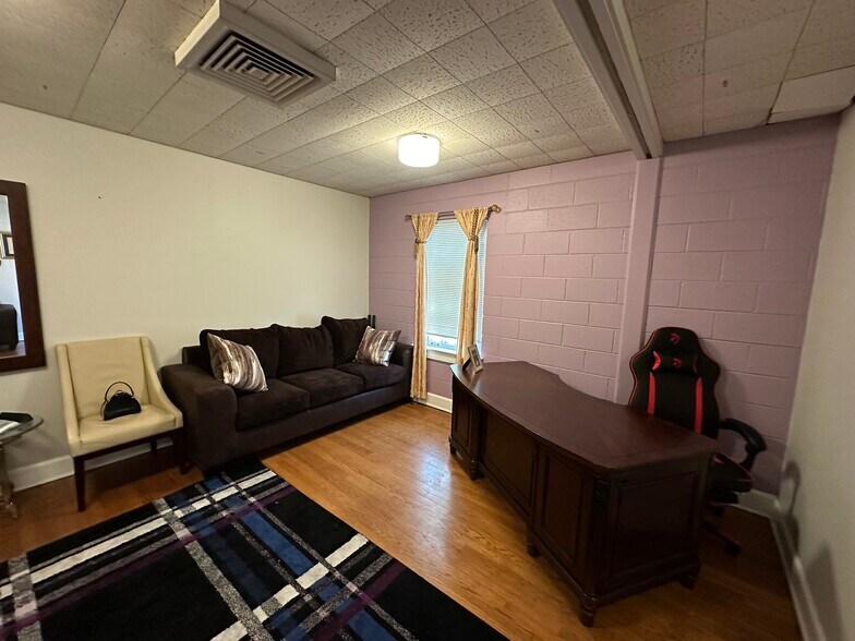 More Photos Of 2340 Rossville Blvd, Chattanooga Religious Facility For Lease