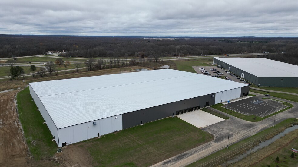 More Photos Of 201 Watkins Rd, Battle Creek Warehouse For Lease
