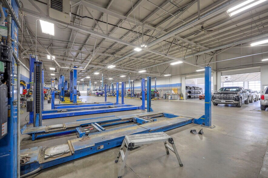 More Photos Of 3921 Frederick Ave, Saint Joseph General Retail For Sale