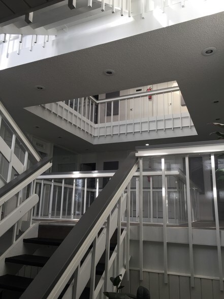 More Photos Of 1901 Kipling St, Lakewood Office For Sale