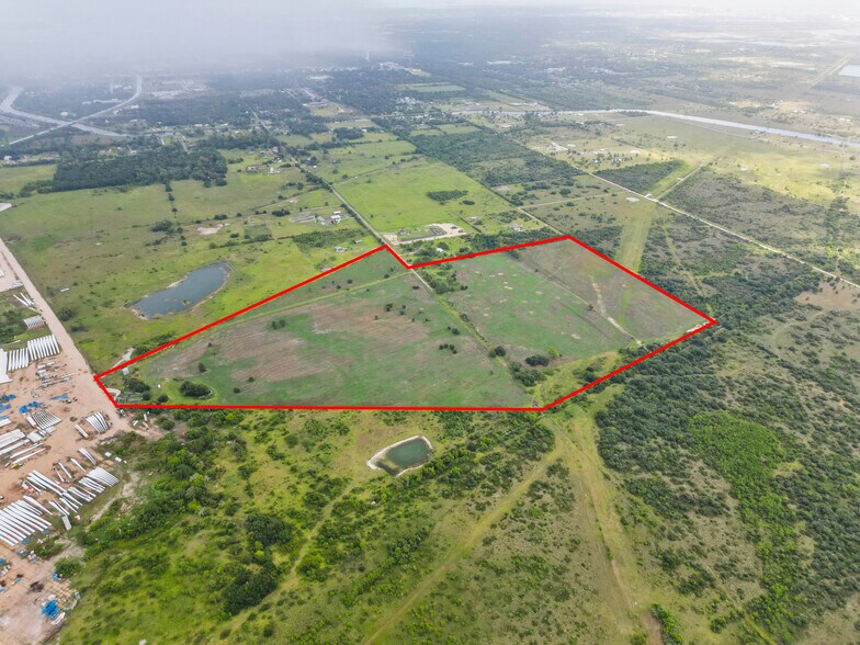 More Photos Of 0 Blimp Base, Hitchcock Land For Sale