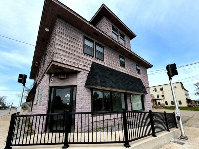 Primary Photo Of 5455 Transit Rd, Depew Storefront Retail Residential For Lease