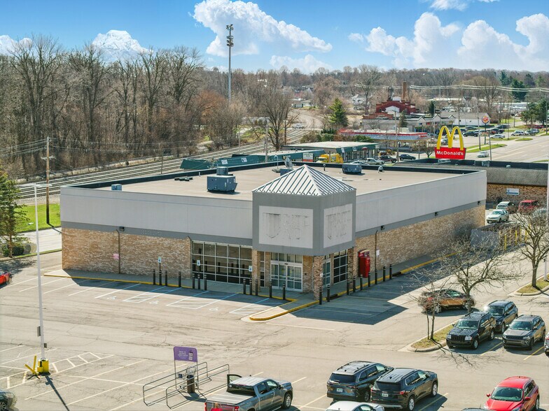 More Photos Of 260-300 W Carleton Rd, Hillsdale Unknown For Lease