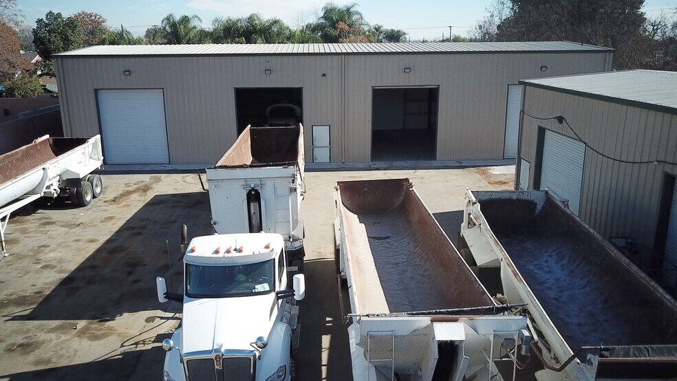 More Photos Of 11185 Roswell Ave, Pomona Warehouse For Lease