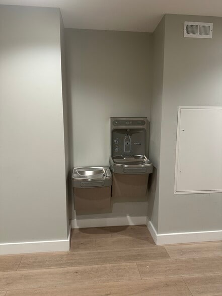 More Photos Of 516 Ave Alhambra, El Granada Office Residential For Lease