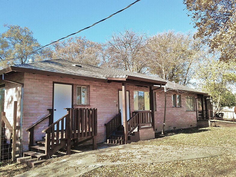 Primary Photo Of 8145 State Highway 99E, Los Molinos Apartments For Sale