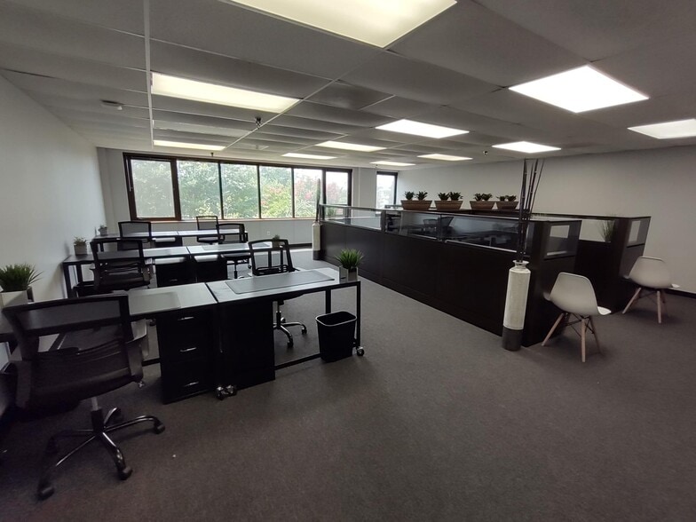 More Photos Of 3261 Old Washington Rd, Waldorf Coworking Space