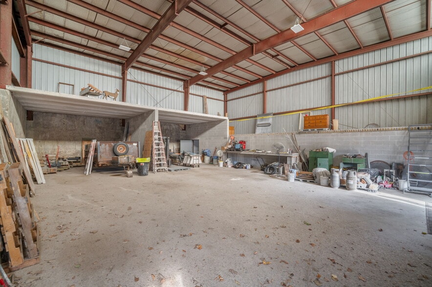 More Photos Of 3460 Town Hall Rd, Kewaskum Warehouse For Sale