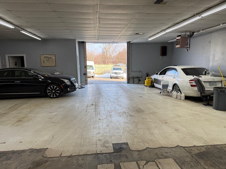 More Photos Of 4633 Northfield Rd, North Randall Freestanding For Lease