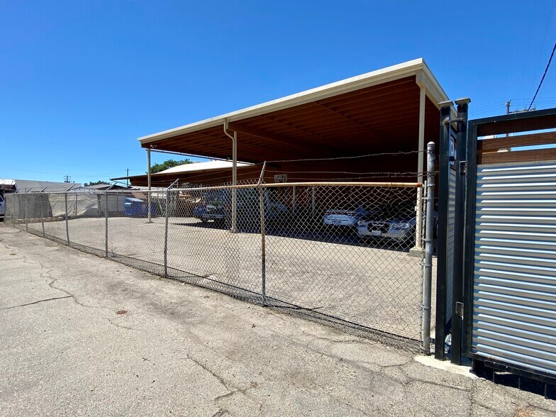 More Photos Of 702-714 W Fremont St, Stockton Light Distribution For Sale