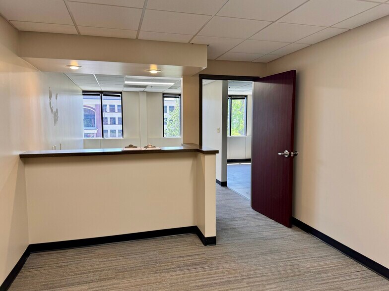 More Photos Of 24 S 1100 E, Salt Lake City Medical For Lease
