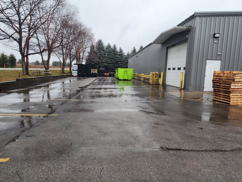 More Photos Of 6220 S Railway Cmn, Williamsburg Unknown For Lease