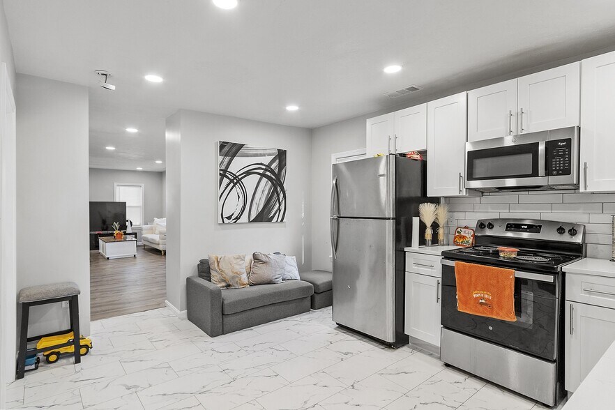 More Photos Of 36-38 Houghton St, Worcester Apartments For Sale