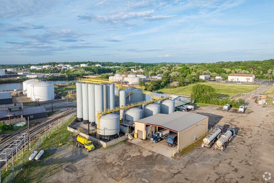 More Photos Of 5501 Pennington Ave, Baltimore Land For Lease