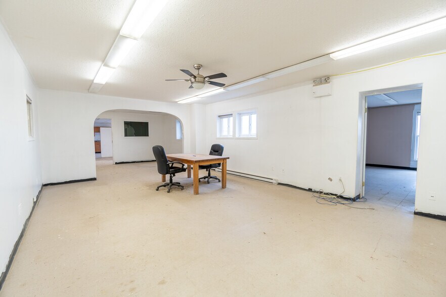 More Photos Of 1511 4th St, Nisku Manufacturing For Lease