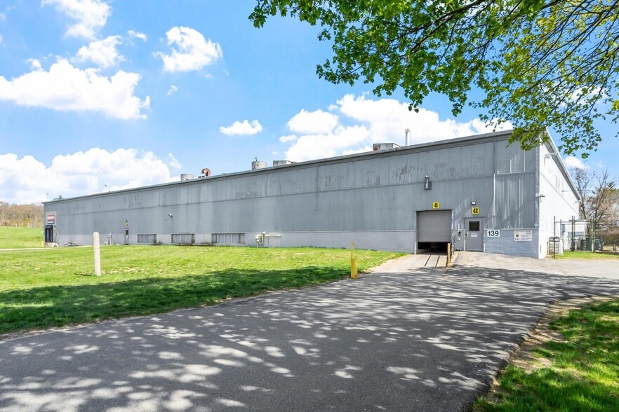 More Photos Of 139 Intervale Rd, Fitchburg Manufacturing For Sale