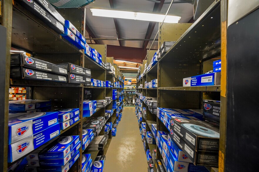 More Photos Of 193 Dix Ave, Glens Falls Freestanding For Sale