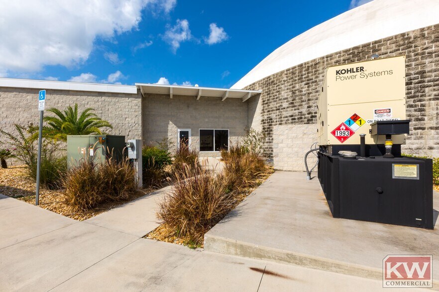 More Photos Of 8331 Estate 33 Rd N, Lakeland Warehouse For Sale