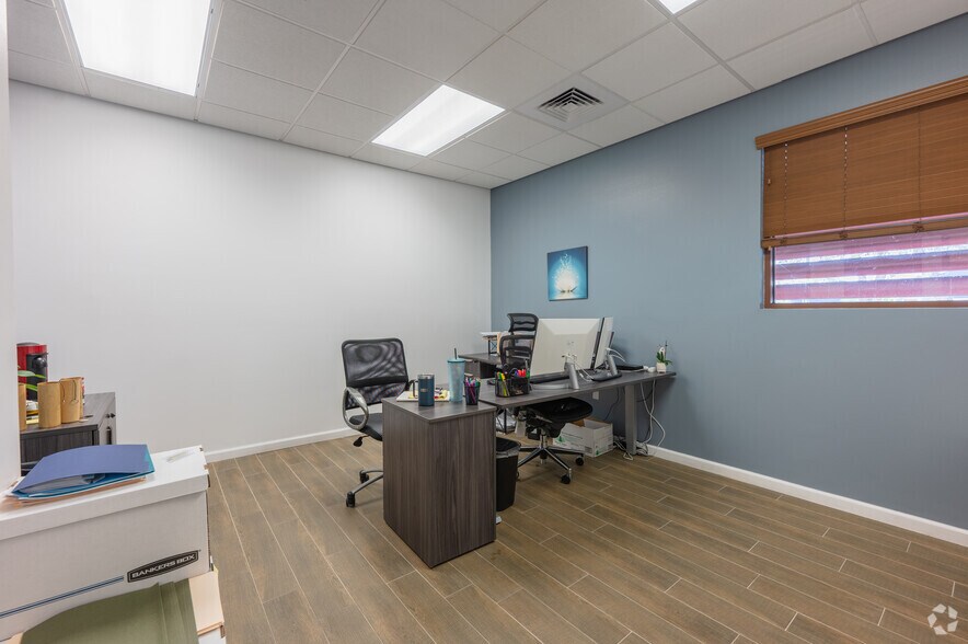 More Photos Of 2905 Lake East Dr, Las Vegas Office For Lease