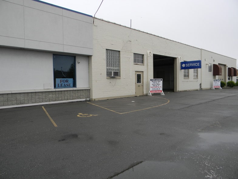 More Photos Of 1212 Abbott Rd, Buffalo Auto Dealership For Lease