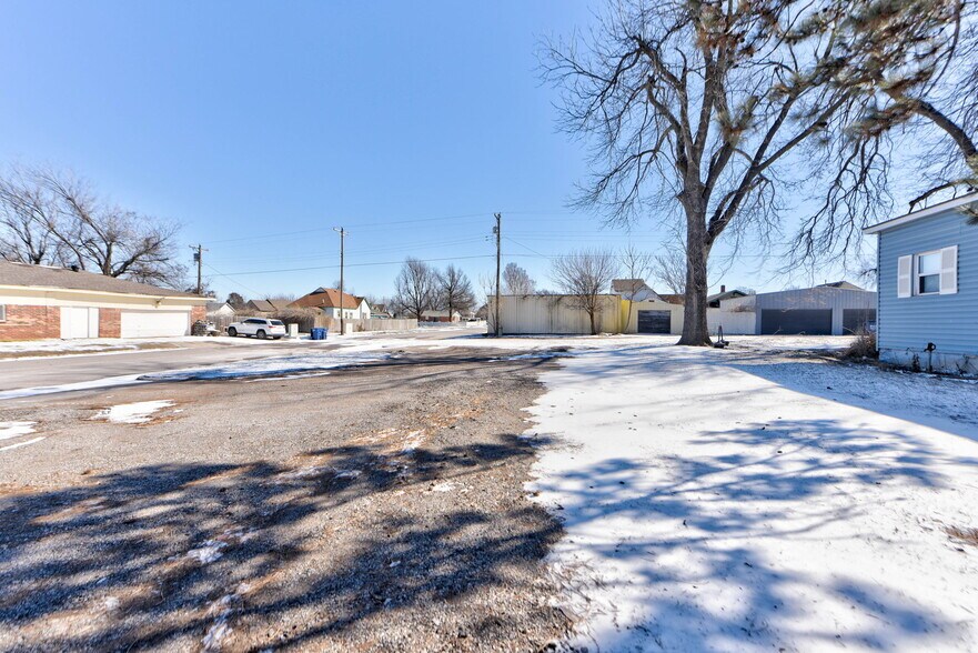 More Photos Of , El Reno Office For Sale