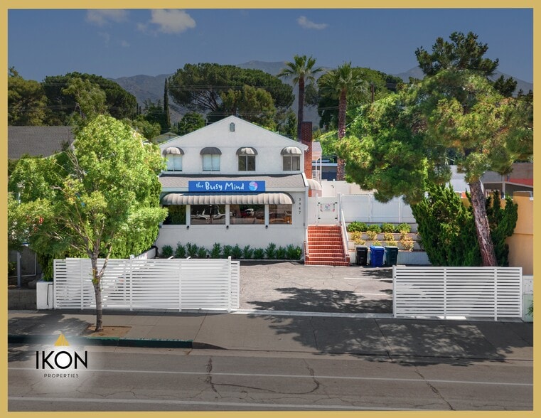 Primary Photo Of 3847 Foothill Blvd, La Crescenta Freestanding For Lease