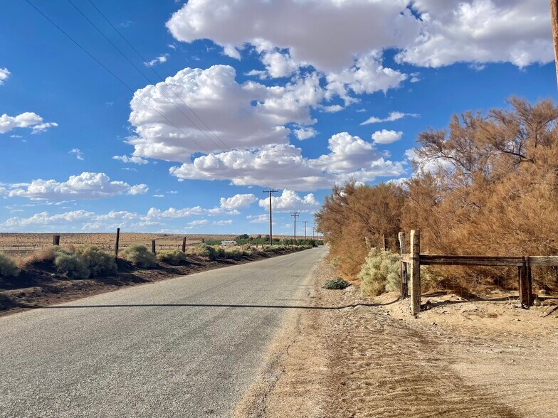 More Photos Of 29779 Indian Trl, Helendale Warehouse For Sale