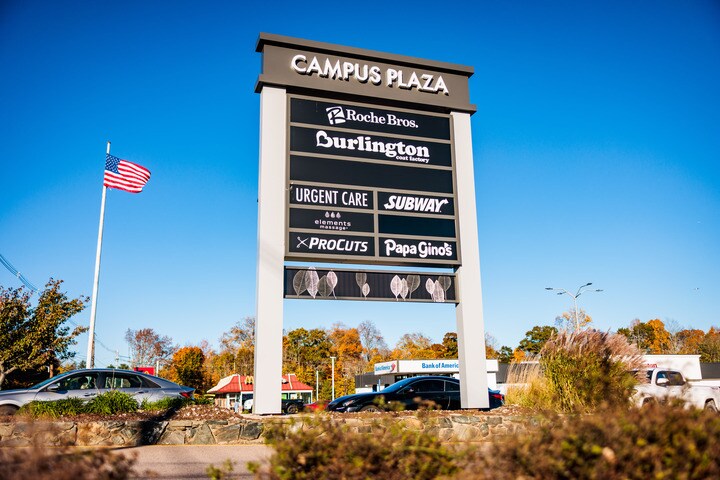 More Photos Of 179-233 Broad St, Bridgewater General Retail For Lease