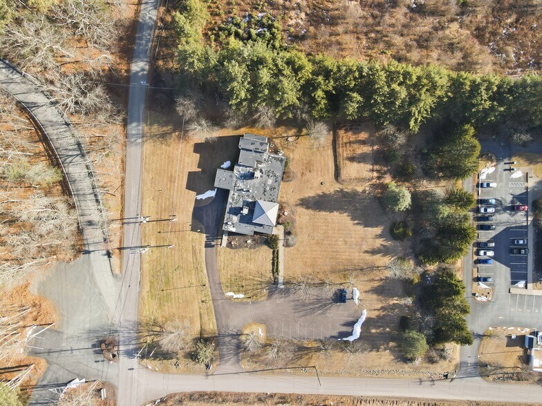 More Photos Of 113 Pocono Dr, Milford Office For Sale