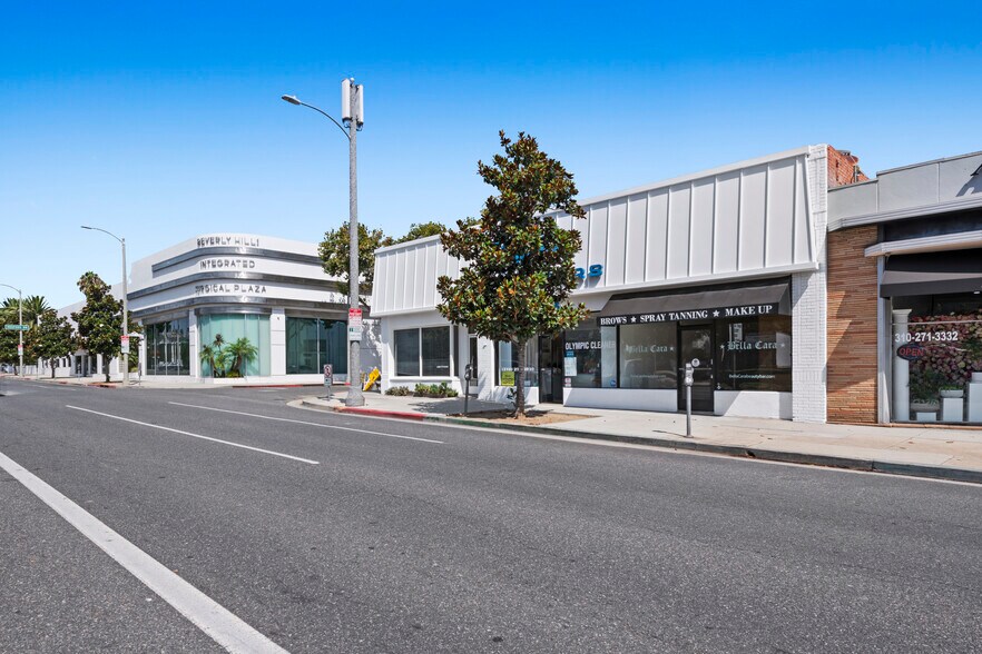 More Photos Of 364-368 S Maple Dr, Beverly Hills Storefront For Lease
