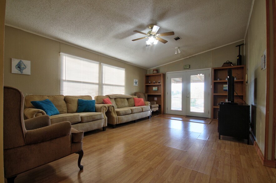 More Photos Of 1504 RR 261, Buchanan Dam Trailer Camper Park For Sale