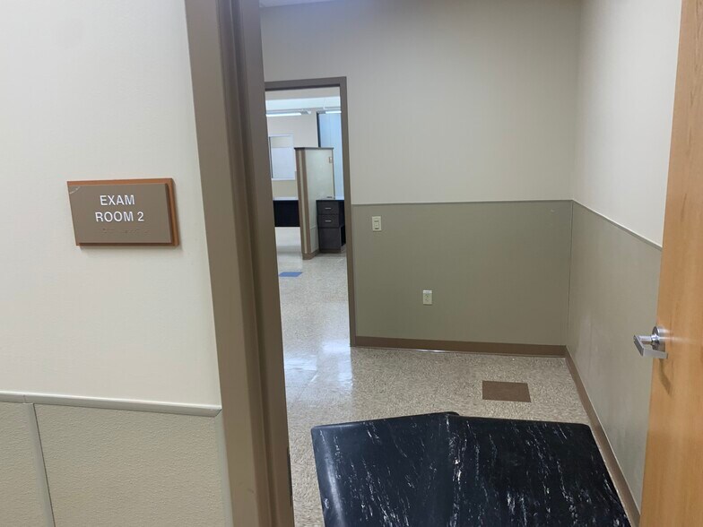 More Photos Of 694-760 Crescent St, Brockton Storefront For Lease