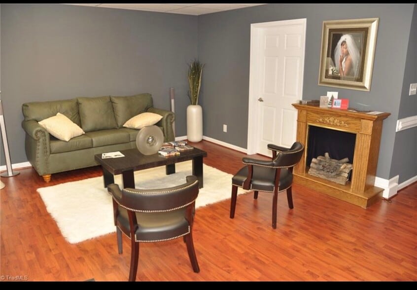 More Photos Of 211 National Hwy, Thomasville Freestanding For Sale