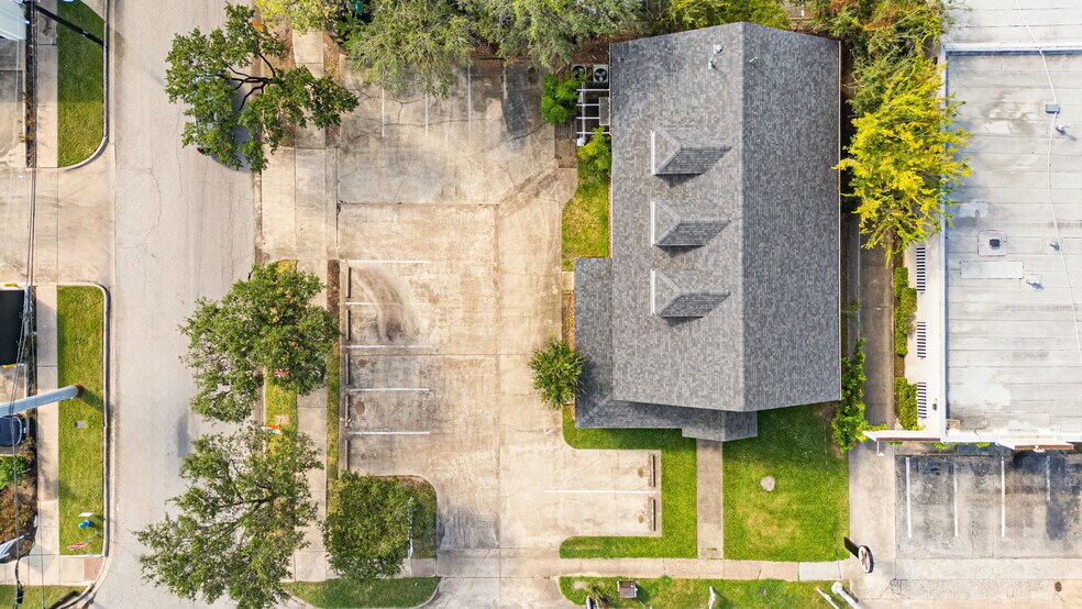 More Photos Of 1901 W Alabama St, Houston Freestanding For Sale