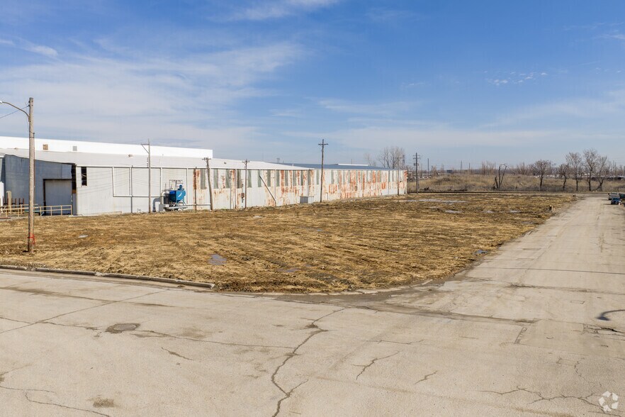 More Photos Of 601-650 E Red Bud Ave, Saint Louis Land For Lease