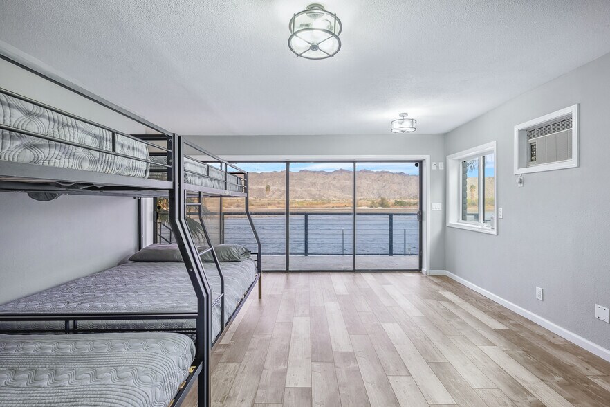 More Photos Of 1837 Riverside Dr, Bullhead City Specialty For Sale