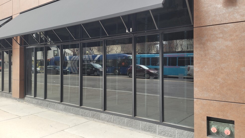 More Photos Of 202 6th St, Pittsburgh Parking Garage For Lease