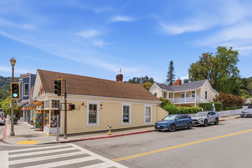 More Photos Of 499-503 Magnolia Ave, Larkspur Storefront Retail Residential For Sale
