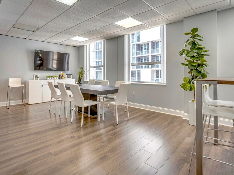 More Photos Of 168 SE 1st St, Miami Loft Creative Space For Lease