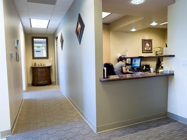More Photos Of 18250 Roscoe Blvd, Northridge Medical For Lease