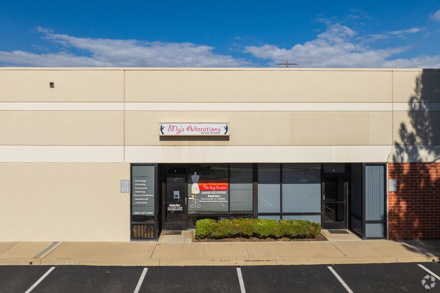 More Photos Of 4750-4780 Chino Ave, Chino Showroom For Lease