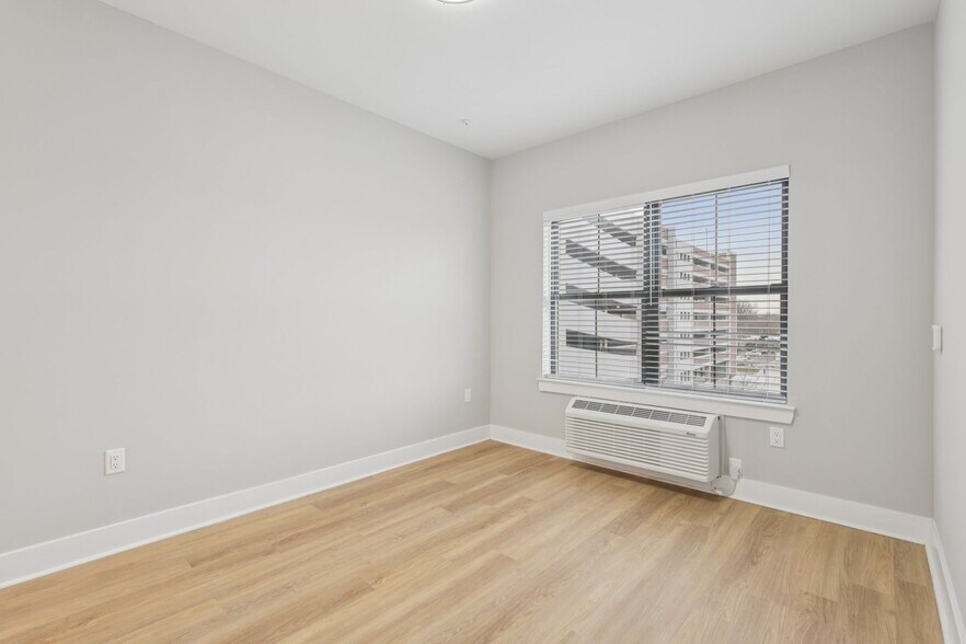 More Photos Of 10 W Westfield Ave W, Roselle Park Apartments For Lease